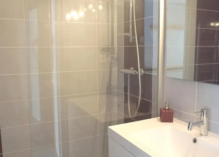 Location Moderne 4 Pers, Parking, Vue - Fr-1-323-427 *